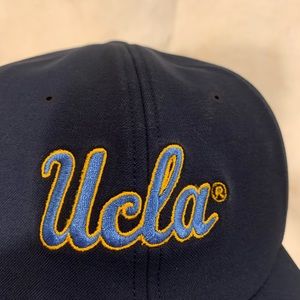 - Lululemon x UCLA hat